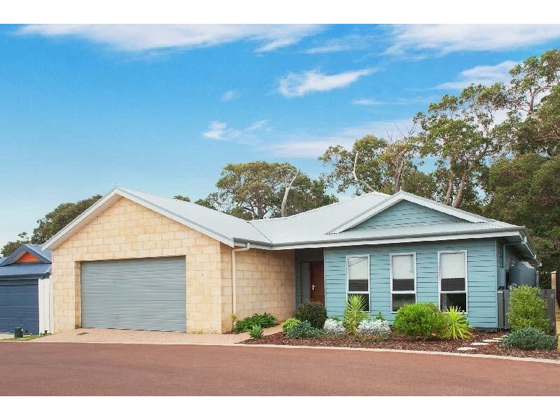 4 Abberton Lane, Cowaramup WA 6284