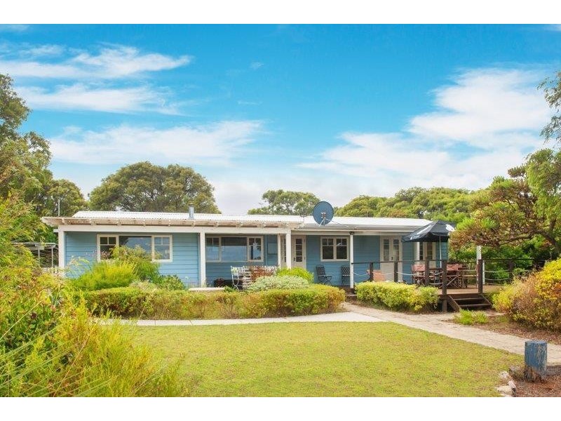 18 Colyer Drive, Hamelin Bay WA 6288