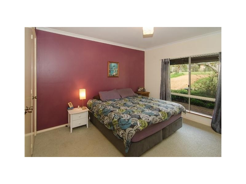 17 Duggan Drive, Cowaramup WA 6284