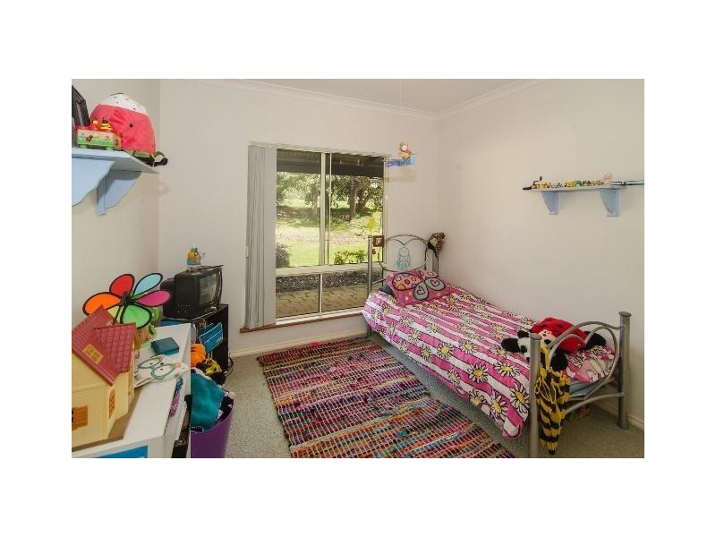 17 Duggan Drive, Cowaramup WA 6284