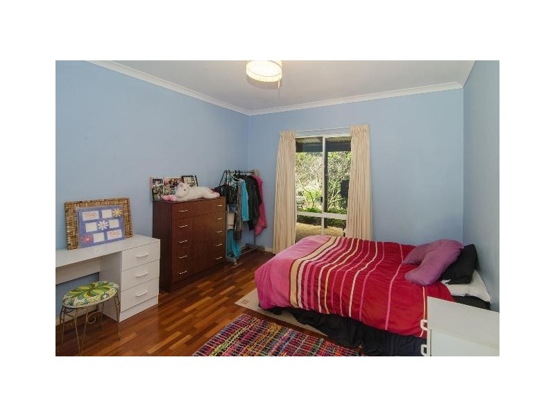 17 Duggan Drive, Cowaramup WA 6284