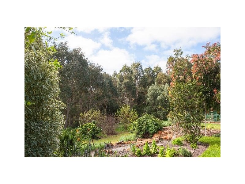 17 Duggan Drive, Cowaramup WA 6284