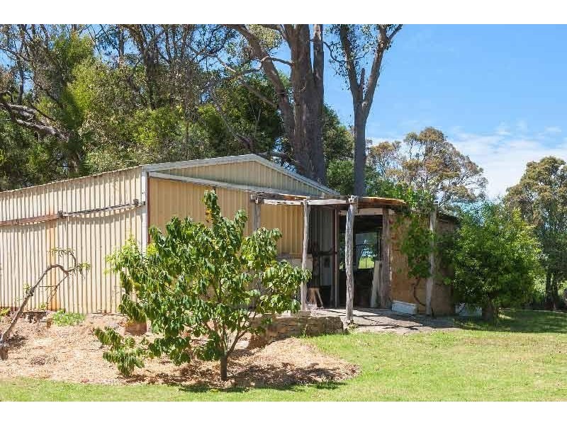 898 Davis Road, Rosa Glen WA 6285