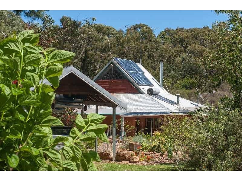 898 Davis Road, Rosa Glen WA 6285