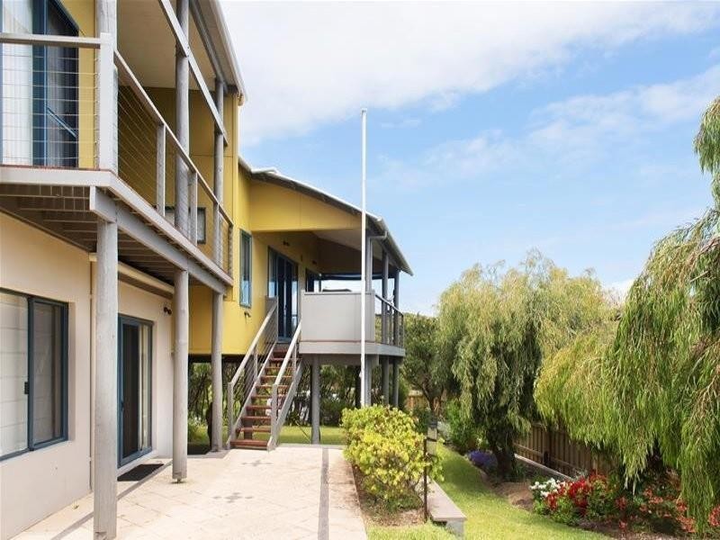 11 Grunters Way, Gnarabup WA 6285