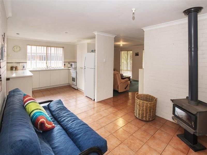 6B Lesalan Place, Margaret River WA 6285