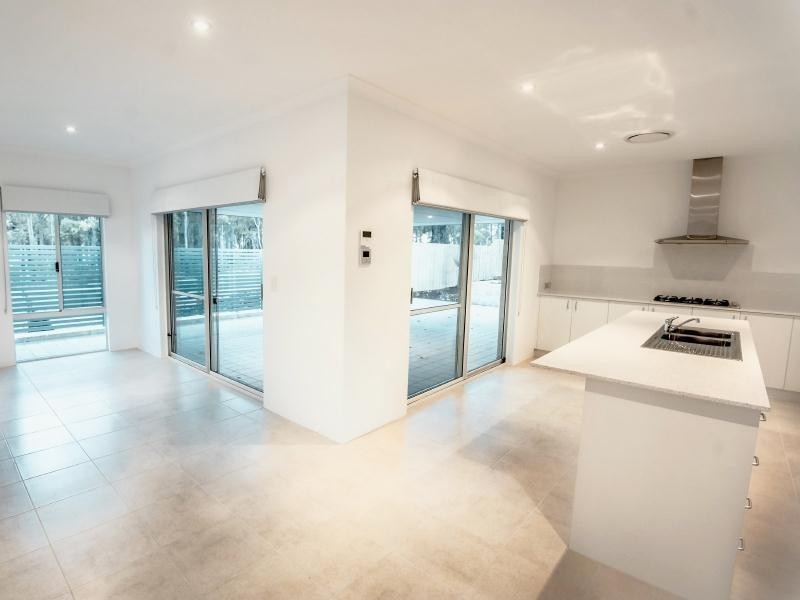 1 Wandoo Place, Cowaramup WA 6284