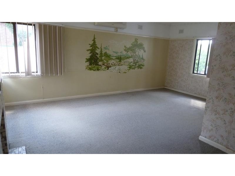 129 Acacia Avenue, Greenacre NSW 2190