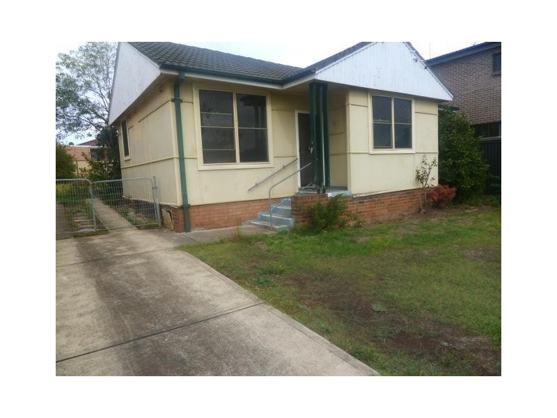 218 Wangee Road, Greenacre NSW 2190