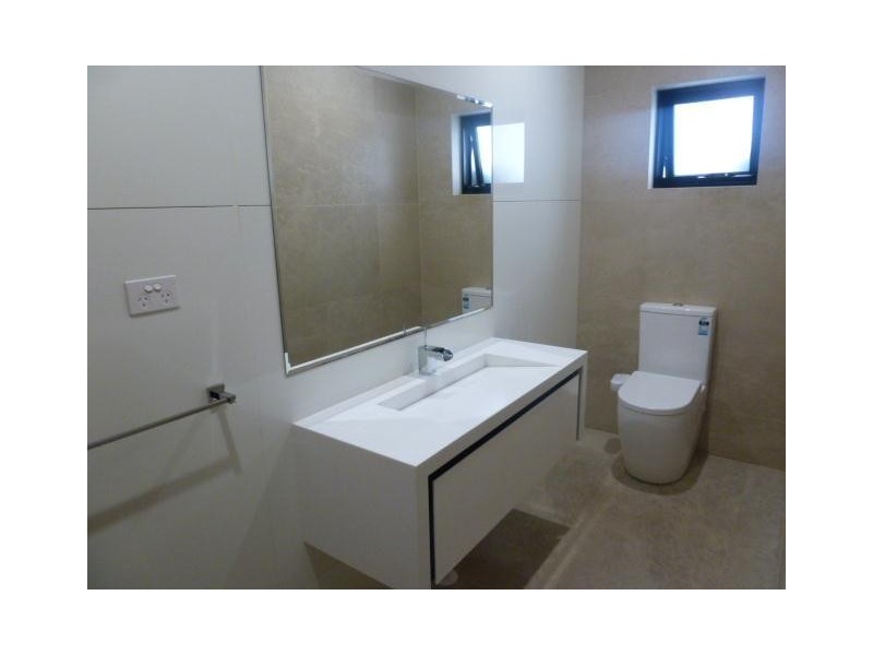 1A kareela Crescent, Greenacre NSW 2190