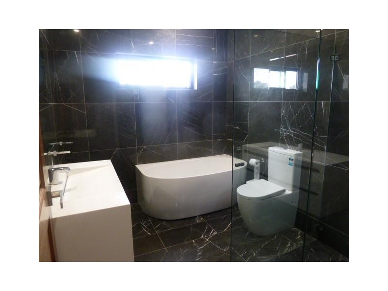 1A kareela Crescent, Greenacre NSW 2190