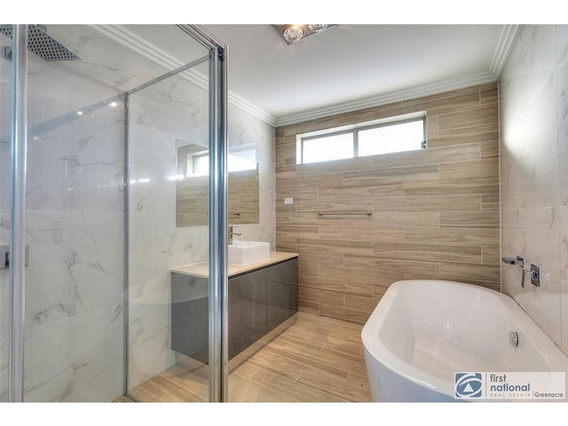 12A BROMLEY Avenue, Greenacre NSW 2190