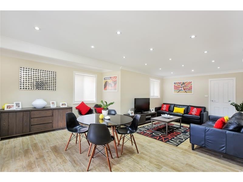 54 Denman Road, Georges Hall NSW 2198