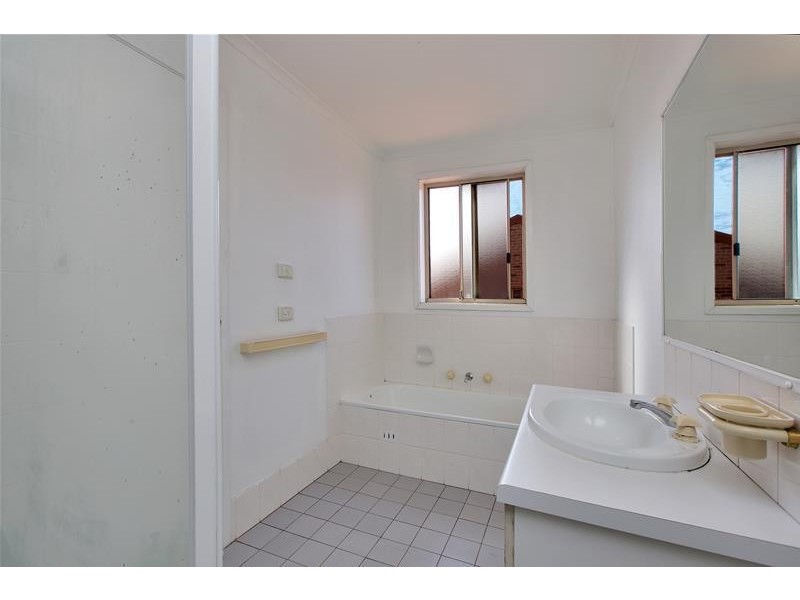 10 Sugarwood Grove, Greenacre NSW 2190