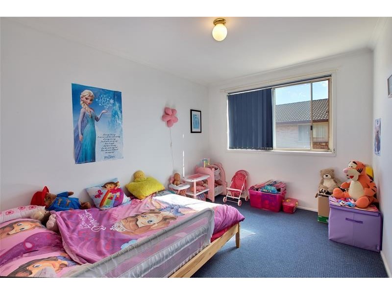 10 Sugarwood Grove, Greenacre NSW 2190