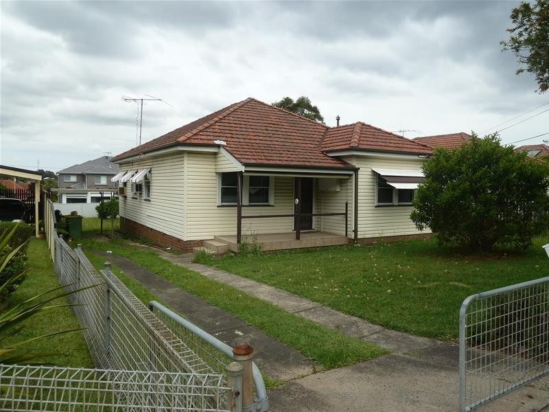 313 Noble Avenue, Greenacre NSW 2190