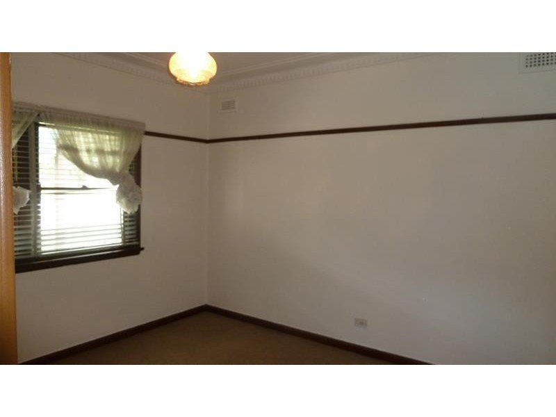 313 Noble Avenue, Greenacre NSW 2190