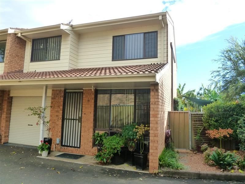 17/221 Old Kent Road, Greenacre NSW 2190