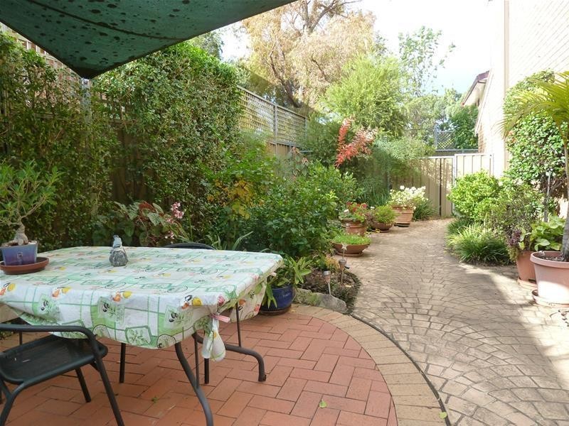 17/221 Old Kent Road, Greenacre NSW 2190