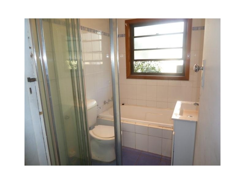 4 Rea Street, Greenacre NSW 2190