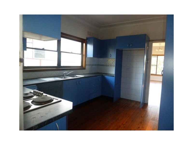 4 Rea Street, Greenacre NSW 2190