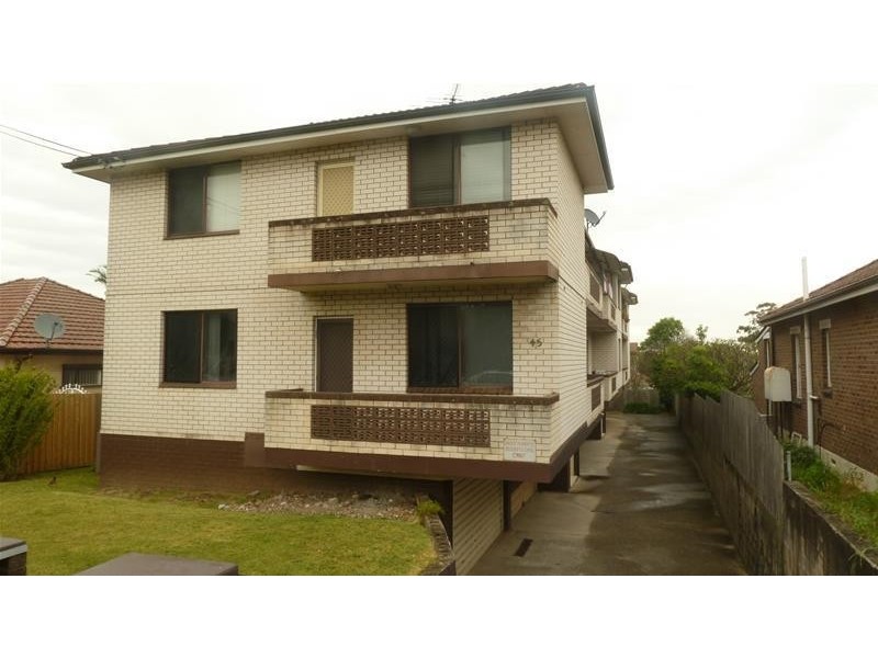 2/45 Matthews Street, Punchbowl NSW 2196