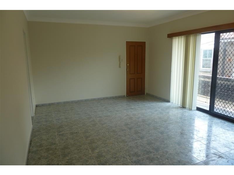 2/45 Matthews Street, Punchbowl NSW 2196