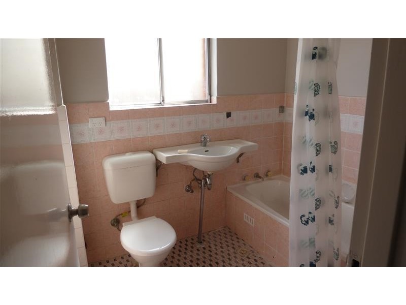 1/109 Hampden Street, Lakemba NSW 2195