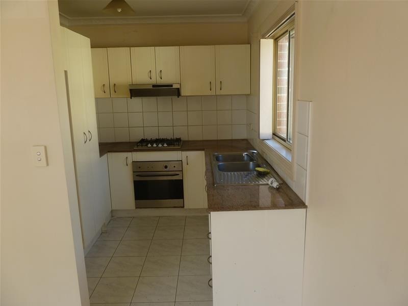 6/4 Roberts Road, Greenacre NSW 2190