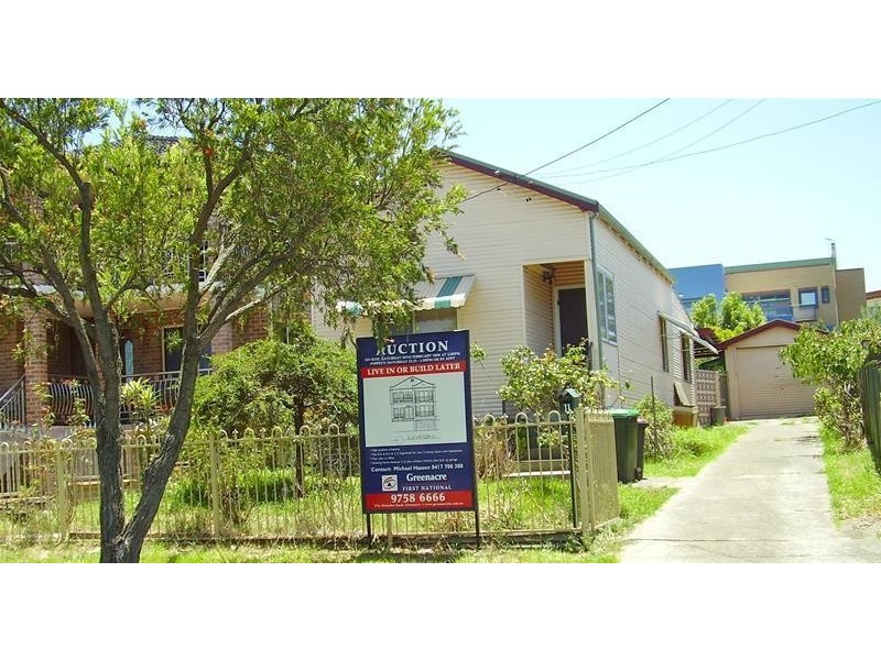 11 Greenacre Road, Greenacre NSW 2190
