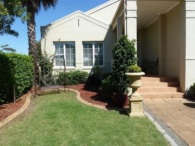 102 Macquarie Street, Greenacre NSW 2190