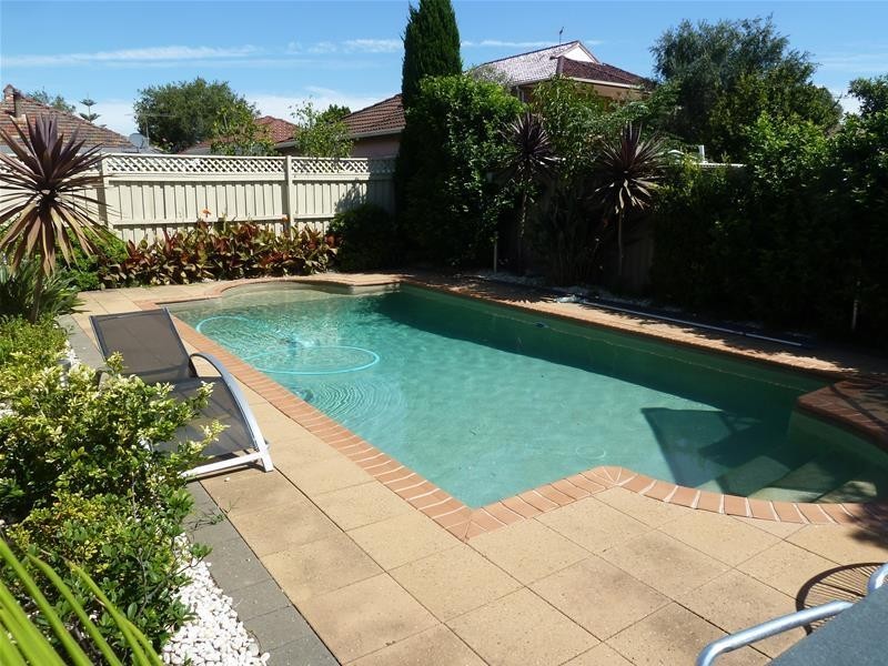 102 Macquarie Street, Greenacre NSW 2190