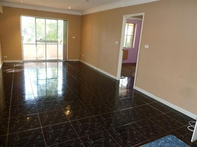 4/42 Hampden Road, Lakemba NSW 2195