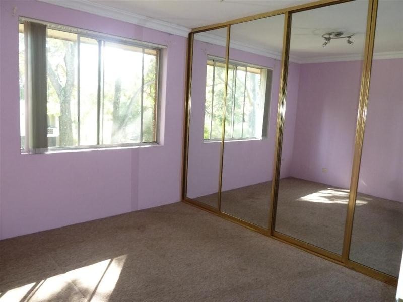 4/42 Hampden Road, Lakemba NSW 2195