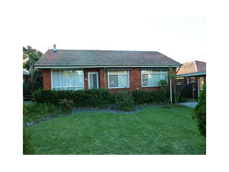 36 Cripps Avenue, Kingsgrove NSW 2208