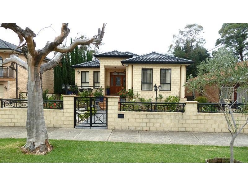 42 Hebe Street, Greenacre NSW 2190