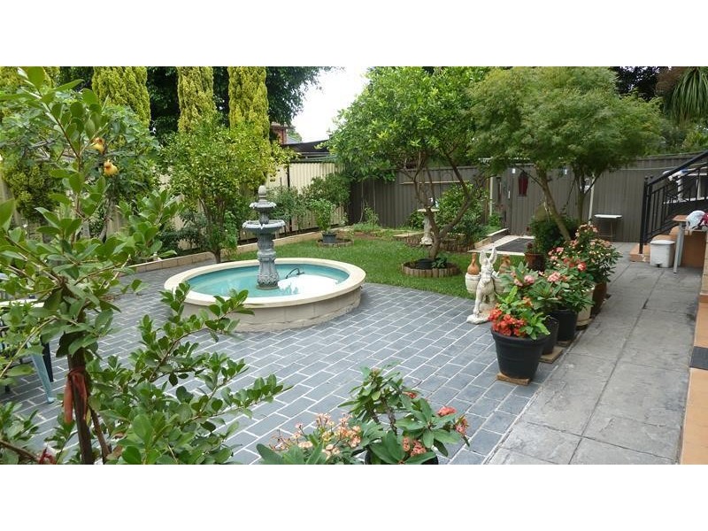 42 Hebe Street, Greenacre NSW 2190