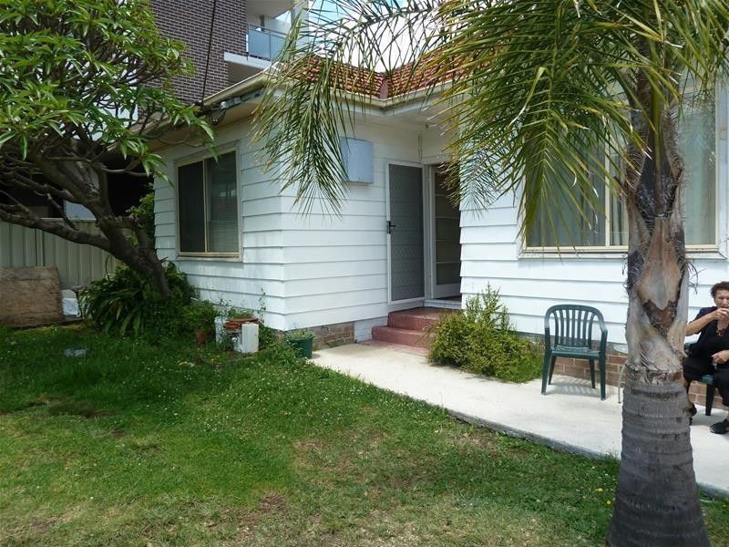 20 Boronia Road, Greenacre NSW 2190