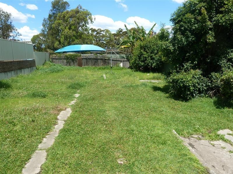 20 Boronia Road, Greenacre NSW 2190