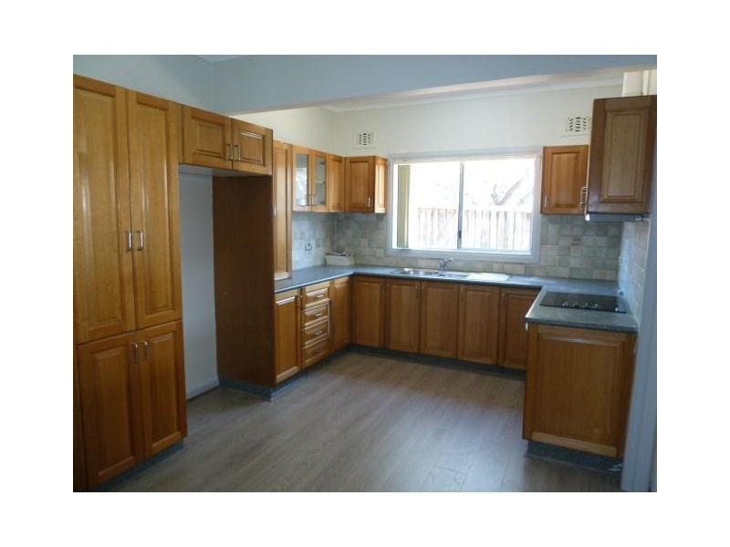 118 Hillcrest Avenue, Greenacre NSW 2190