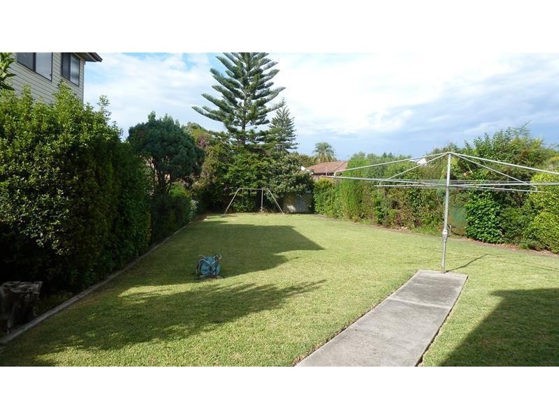 17 PETER Crescent, Greenacre NSW 2190