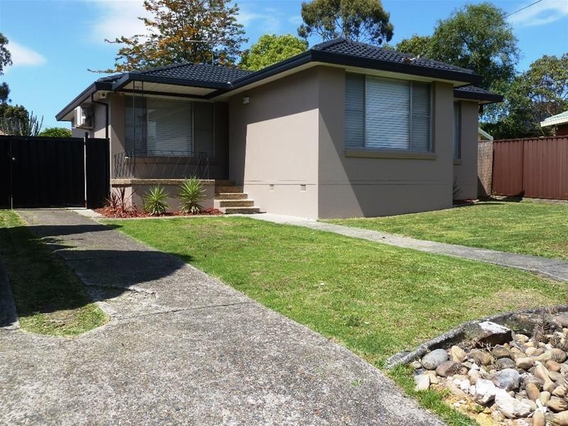 10 Burraneer Crescent, Greenacre NSW 2190