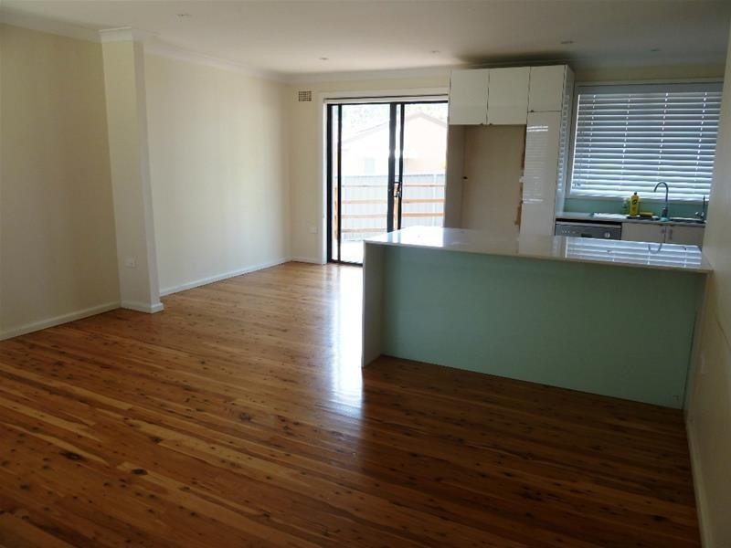 10 Burraneer Crescent, Greenacre NSW 2190