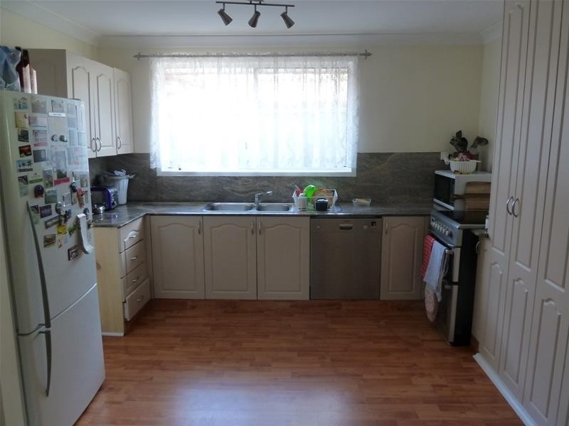 48 Dehavilland  Cresent, Raby NSW 2566