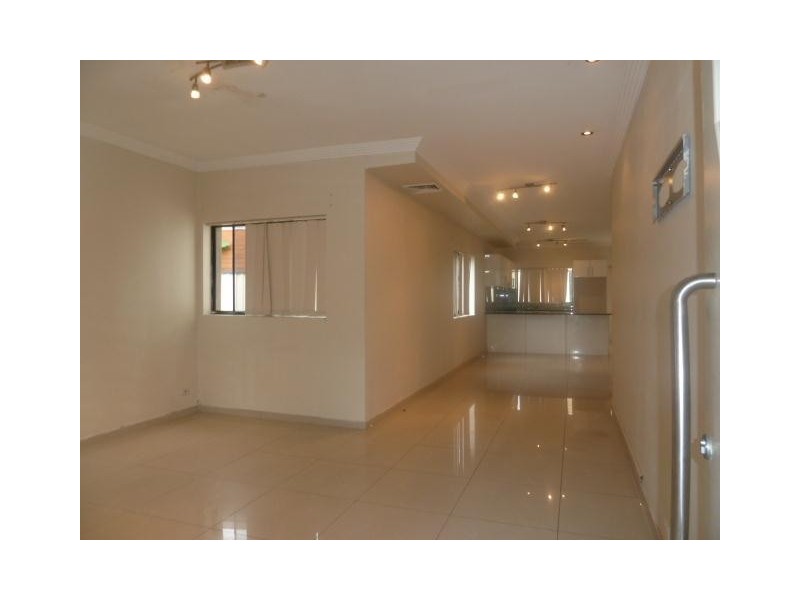 4/50 Waterloo Road, Greenacre NSW 2190