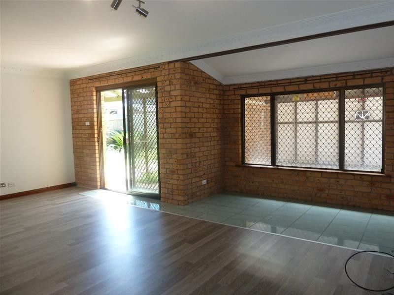 19A DAPHNE Avenue, Bankstown NSW 2200