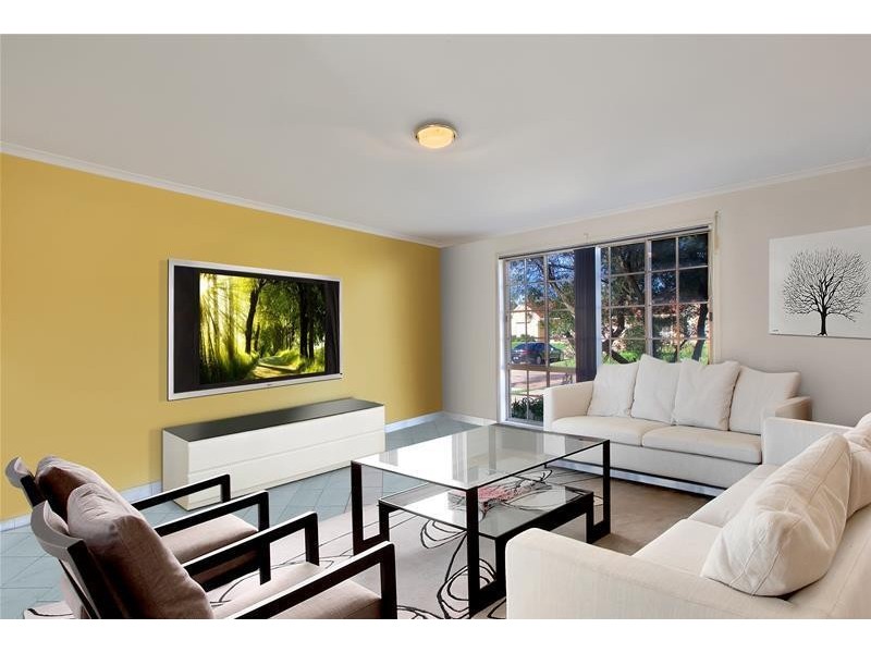 10 Sugarwood, Greenacre NSW 2190