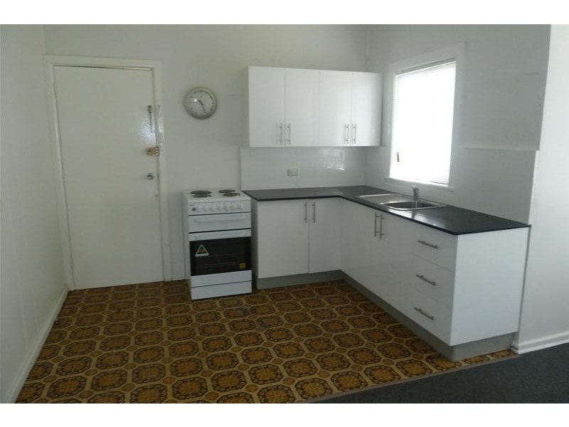 18 Tobruk Avenue, Liverpool NSW 2170