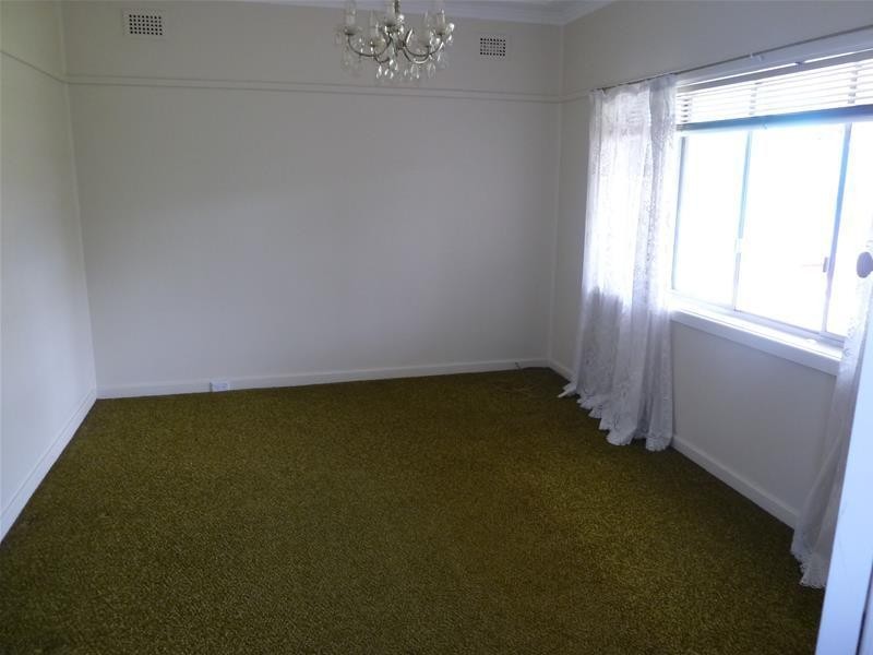 94 Old Kent Road, Greenacre NSW 2190