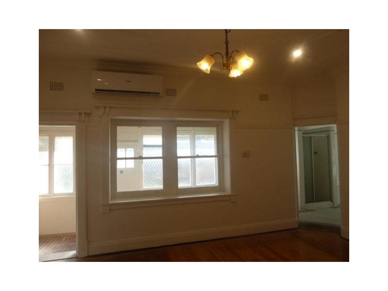 27 Sunbeam Avenue, Burwood NSW 2134